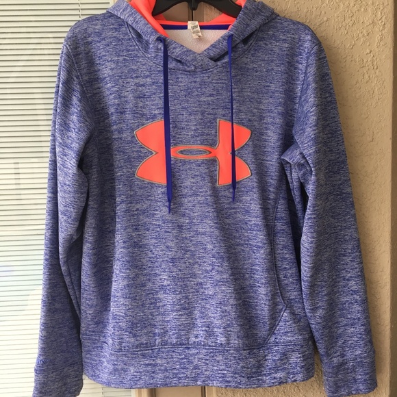 Under Armour Tops - 🎉Under Armour Hoodie Sweatshirt "Cold Gear"